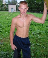 Redheaded shirtless dude posing outdoors in HQ